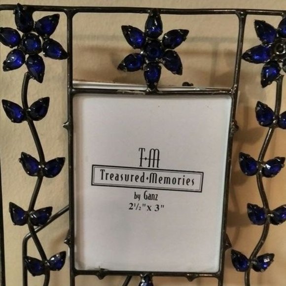 Wire metal picture frame with blue chrystal flowers - Picture 1 of 2